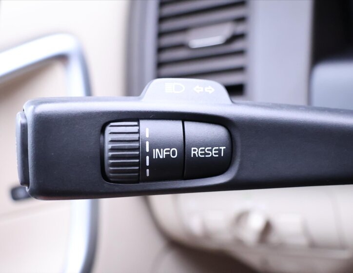 Volvo XC60 SUV / Terénní 2,4 l 120 kw