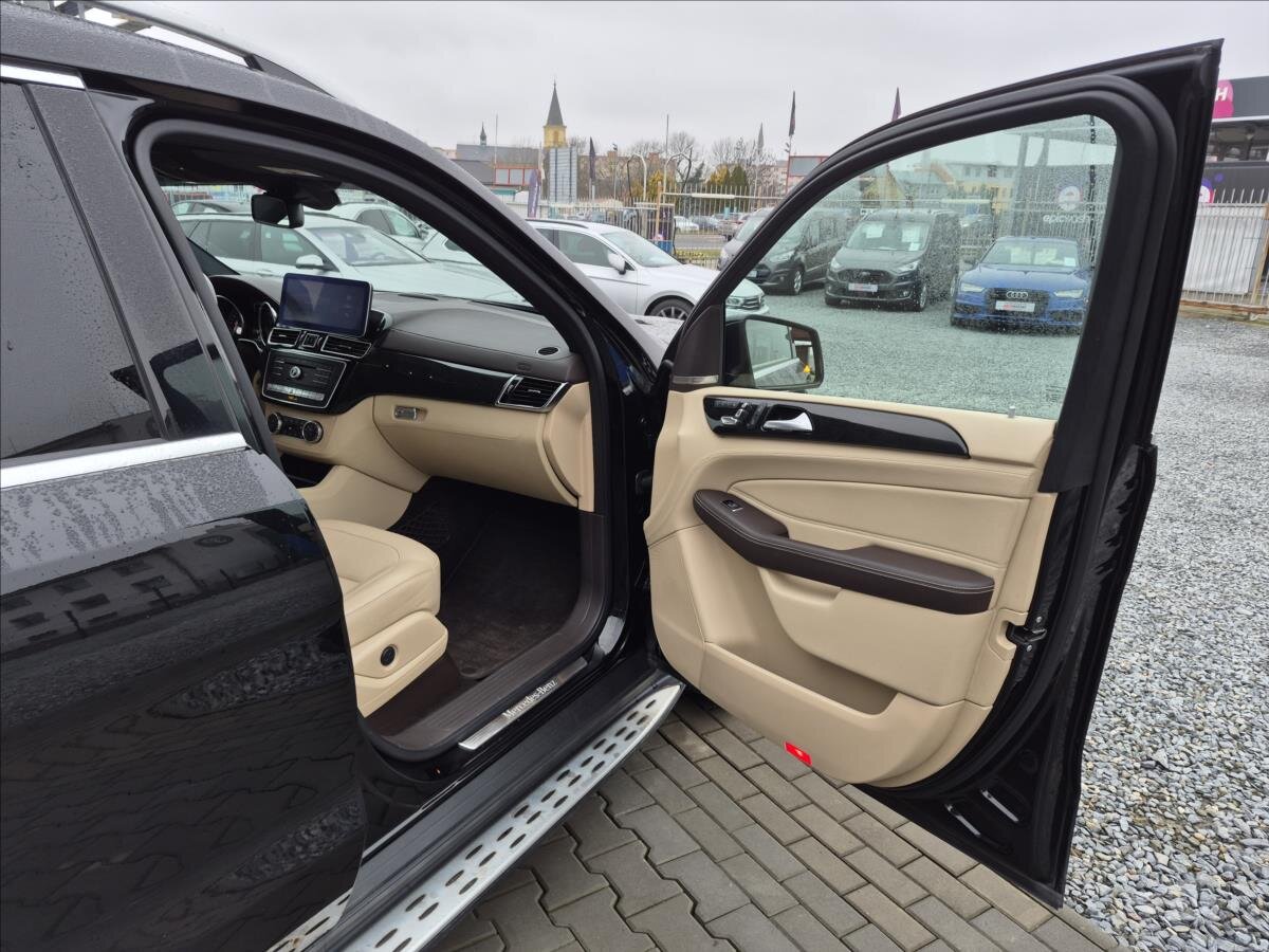 Mercedes-Benz GLS SUV / Terénní 3,0 l 190 kw