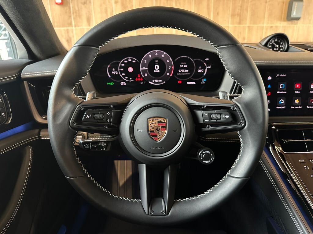 Porsche Panamera Sedan / Limuzína 4,0 l 368 kw
