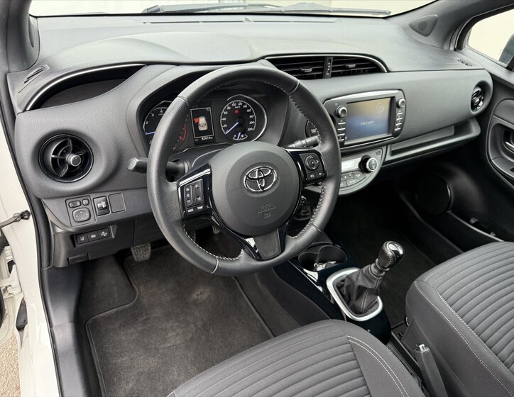 Toyota Yaris Hatchback 1,5 l 82 kw