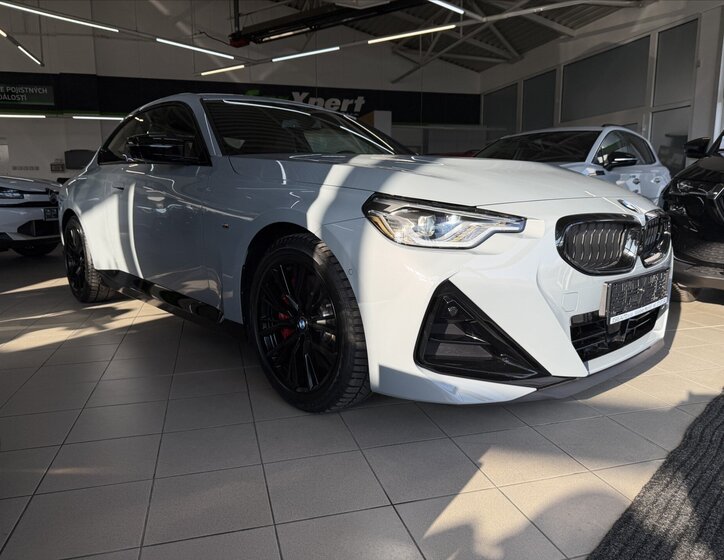 BMW M2 Kupé 3,0 l 275 kw