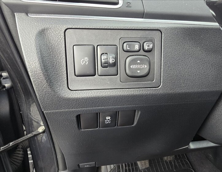 Toyota Verso MPV 1,6 l 97 kw