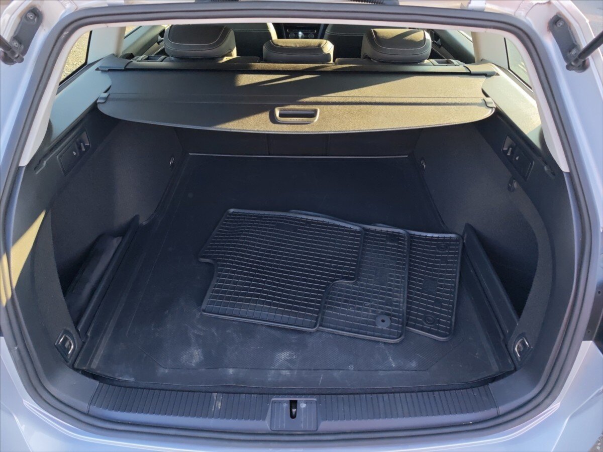 Volkswagen Passat Kombi 2,0 l 140 kw