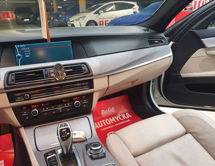 BMW Řada 5 Sedan / Limuzína 3,0 l 230 kw