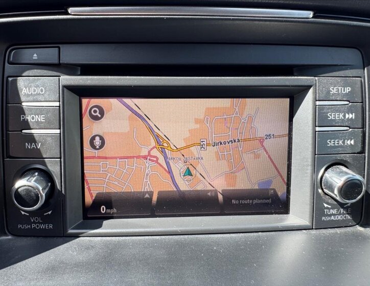 Mazda 6 Sedan / Limuzína 2,0 l 107 kw