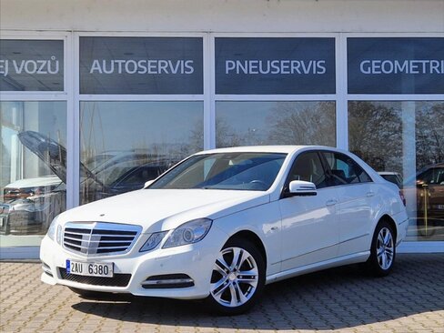 Mercedes-Benz Třídy E Sedan / Limuzína 3,0 l 195 kw