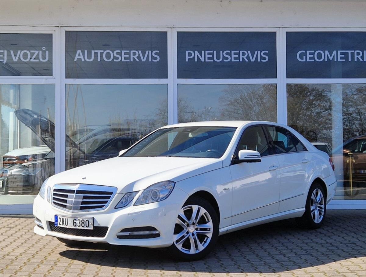 Mercedes-Benz Třídy E Sedan / Limuzína 3,0 l 195 kw