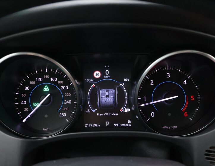 Jaguar F-Pace SUV / Terénní 2,0 l 132 kw