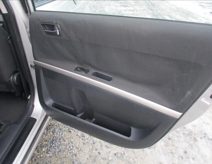 Toyota Corolla Verso 12