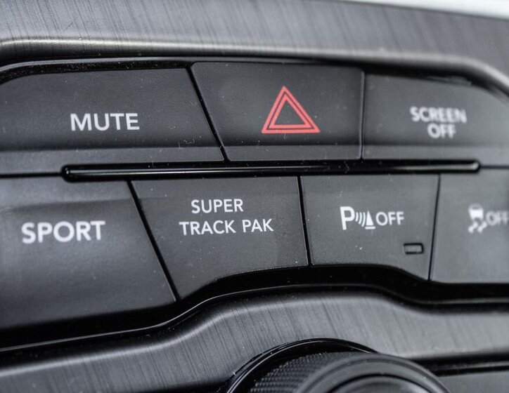 Dodge Challenger Kupé 5,7 l 277 kw