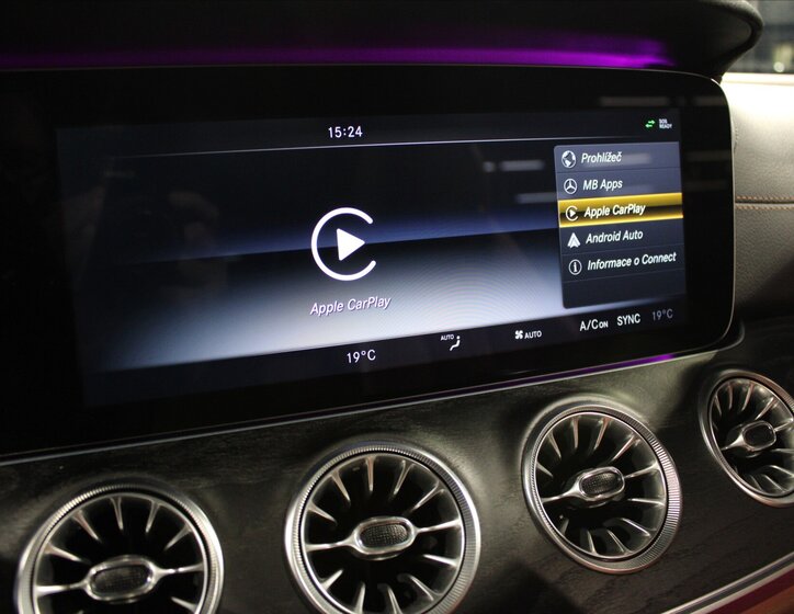 Mercedes-Benz Třídy E 19