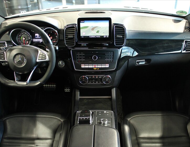 Mercedes-Benz GLS SUV 3,0 l 190 kw