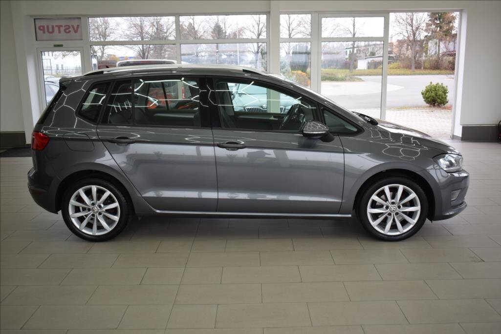 Volkswagen Golf Sportsvan Hatchback 1,4 l 92 kw