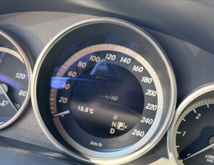 Mercedes-Benz Třídy E Kombi 2,1 l 150 kw