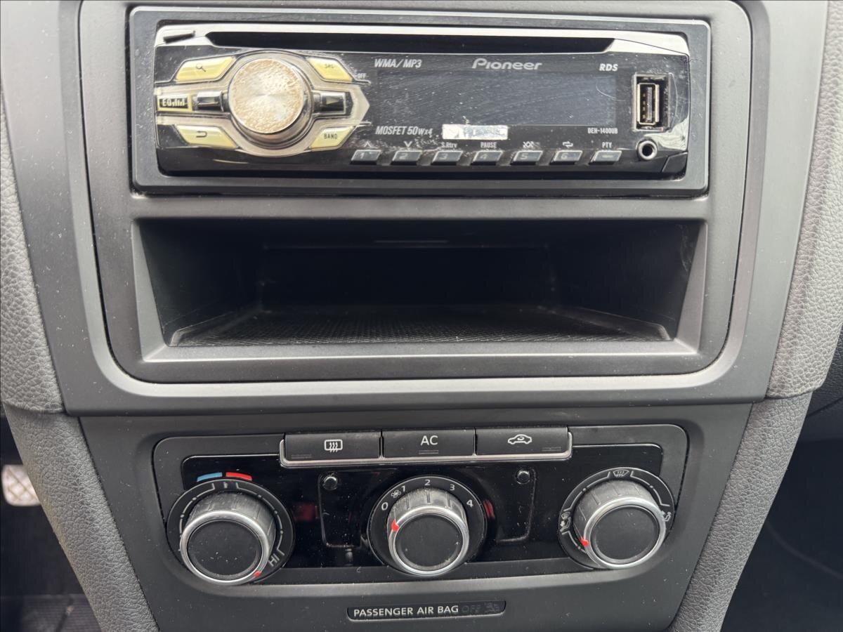 Volkswagen Golf Hatchback 1,6 l 77 kw