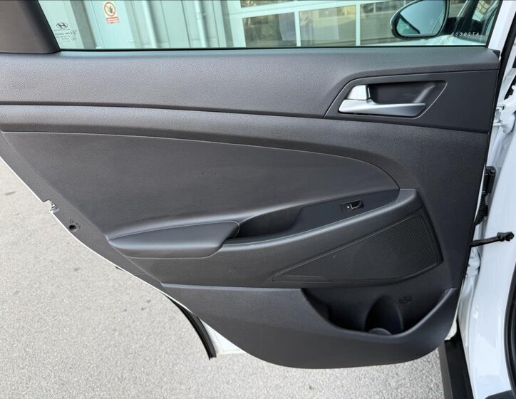 Hyundai Tucson SUV / Terénní 1,6 l 100 kw