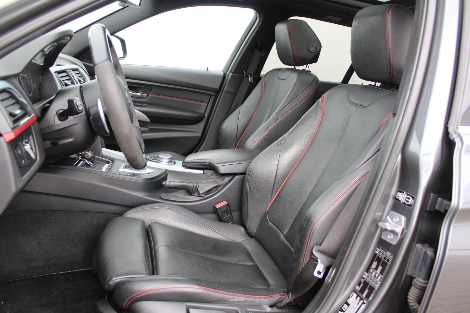 BMW Řada 3 Kombi 3,0 l 190 kw