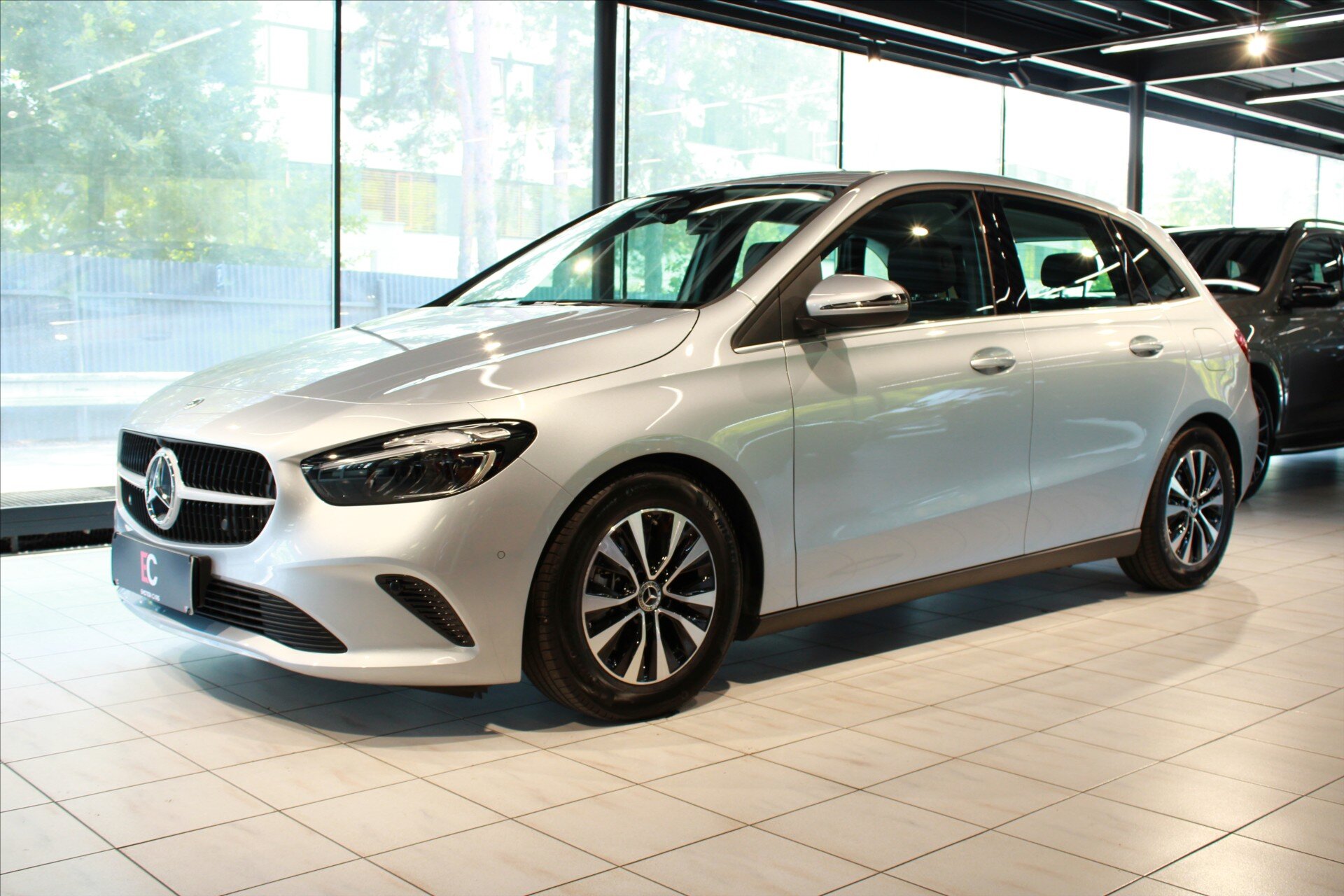 Mercedes-Benz Třídy B Hatchback 1,3 l 100 kw