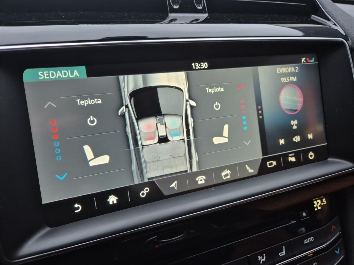 Jaguar F-Pace SUV 3,0 l 221 kw