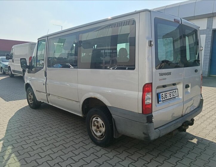 Ford Transit Kombi 2,2 l 85 kw