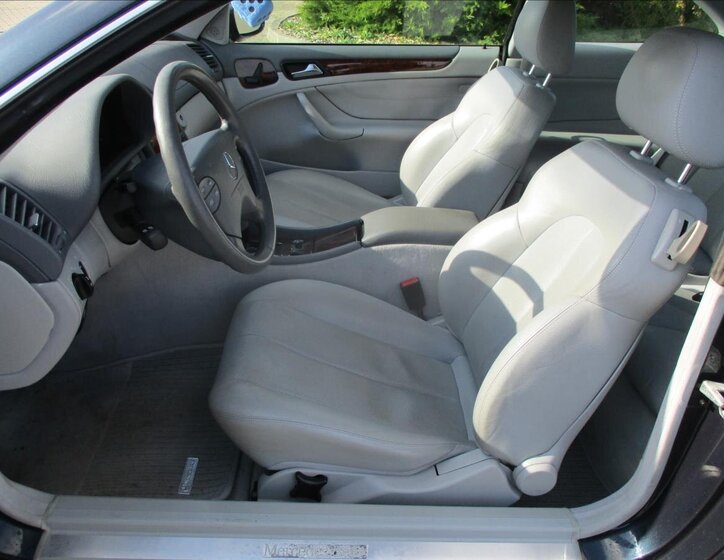 Mercedes-Benz CLK Kupé 2,0 l 120 kw