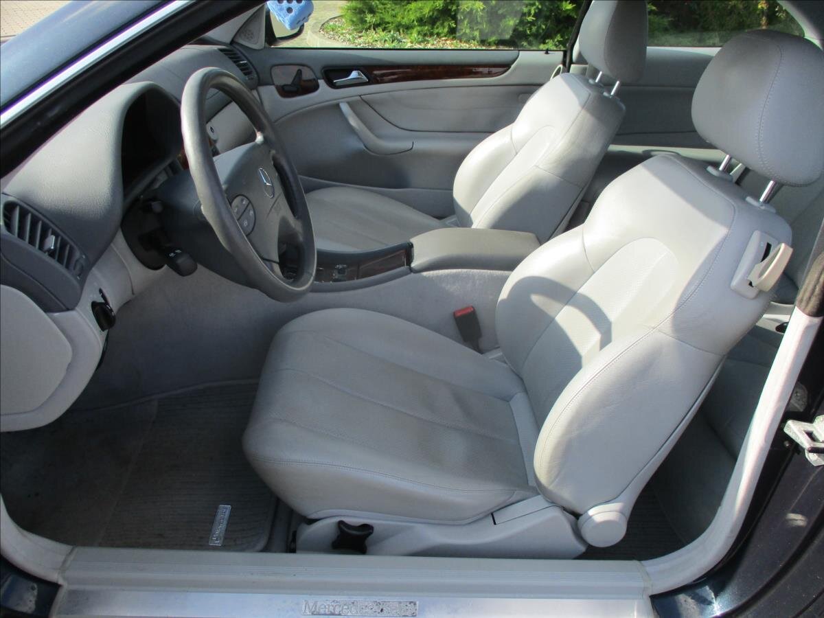 Mercedes-Benz CLK Kupé 2,0 l 120 kw