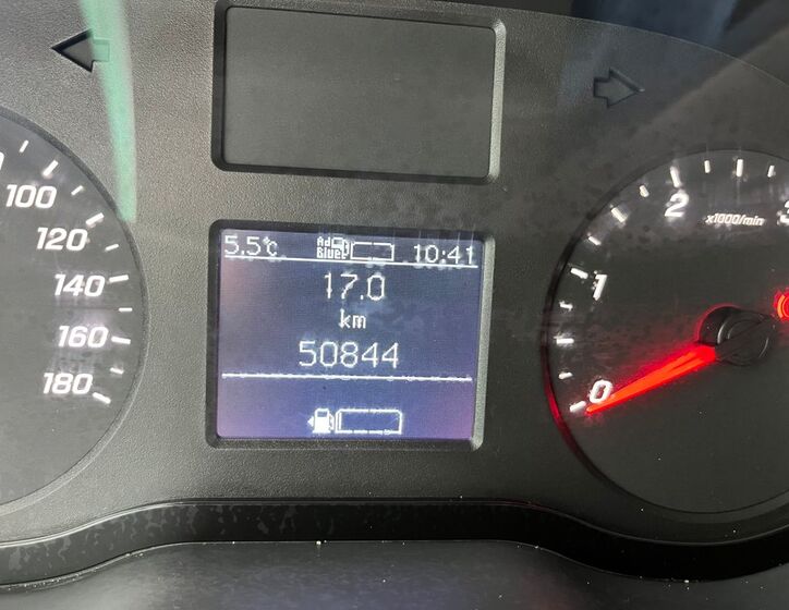 Mercedes-Benz Sprinter 10