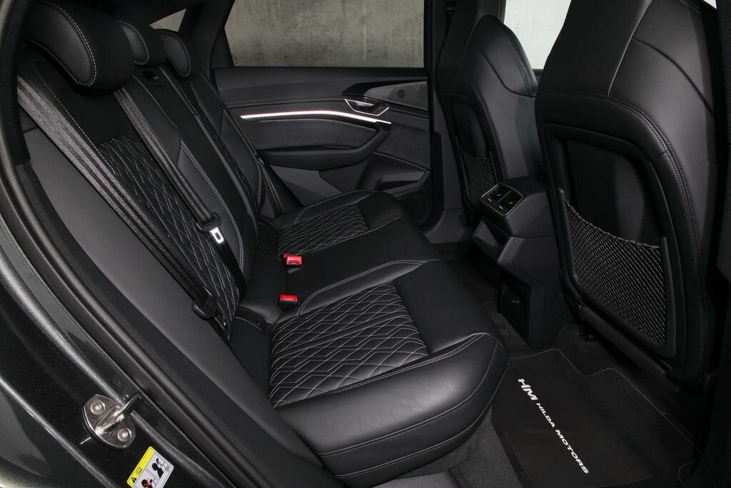 Audi e-tron SUV 0,0 300 kw