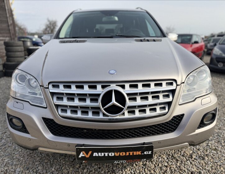 Mercedes-Benz Třídy M Kombi 3,0 l 165 kw