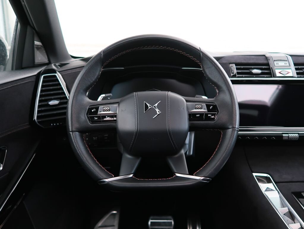 DS Automobiles DS7 Crossback SUV / Terénní 1,6 l 147 kw