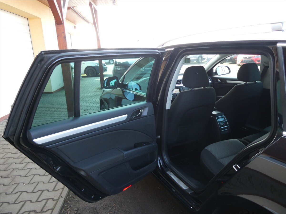 Škoda Superb Kombi 2,0 l 103 kw