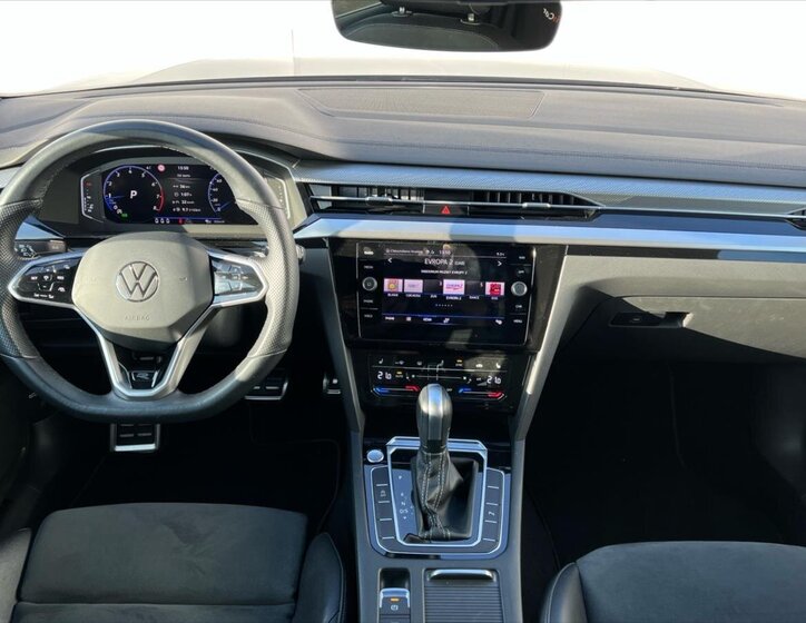 Volkswagen Arteon 5