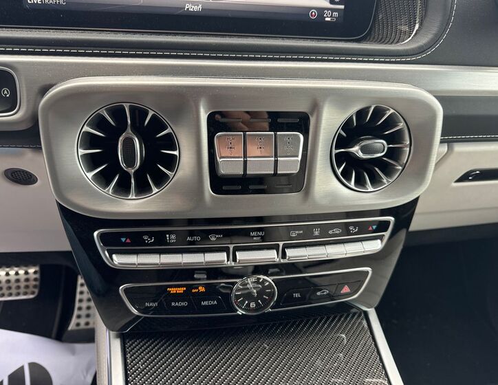 Mercedes-Benz Třídy G 16