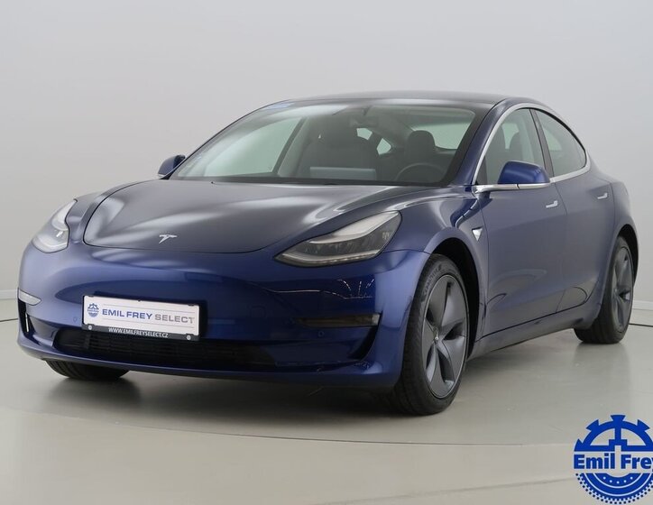 Tesla Model 3 1