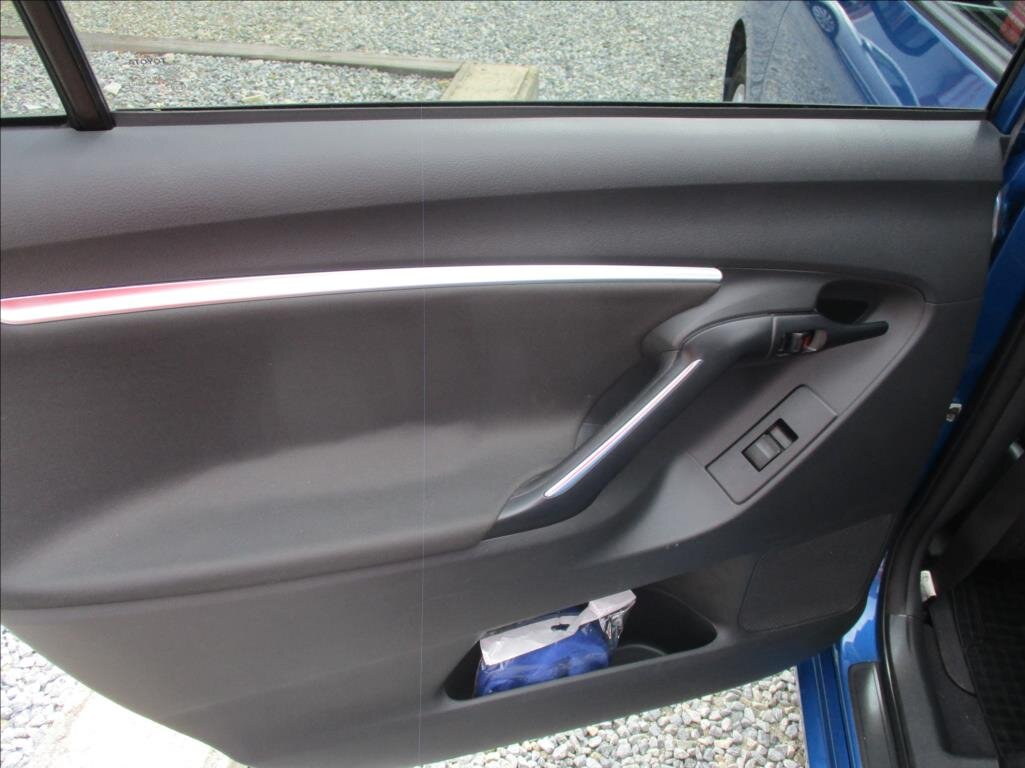 Toyota Verso Kombi 1,6 l 82 kw