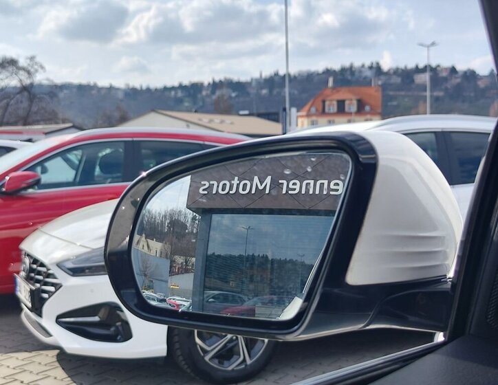 Mercedes-Benz Třídy E Kombi 2,0 l 143 kw