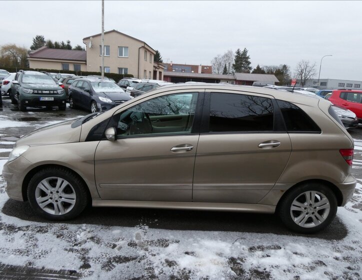 Mercedes-Benz Třídy B Hatchback 2,0 l 80 kw
