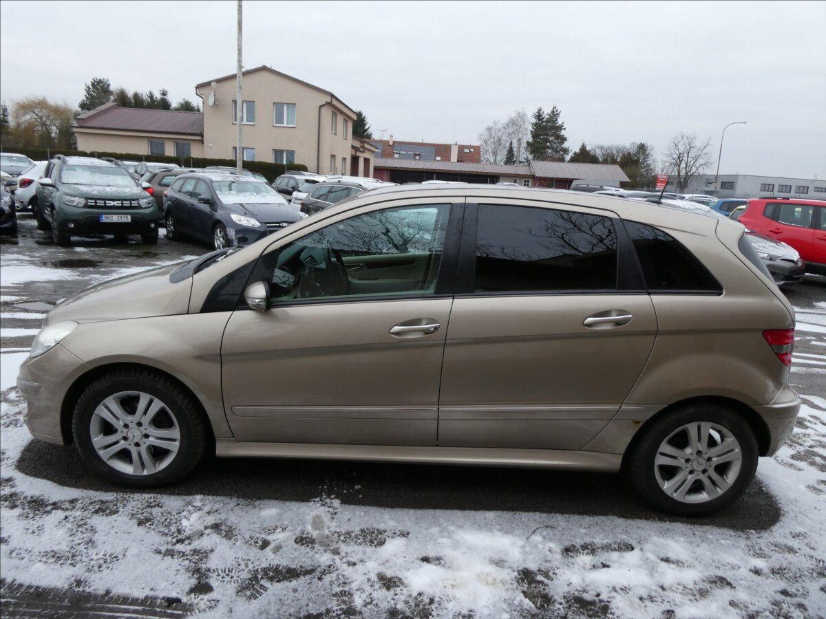 Mercedes-Benz Třídy B Hatchback 2,0 l 80 kw