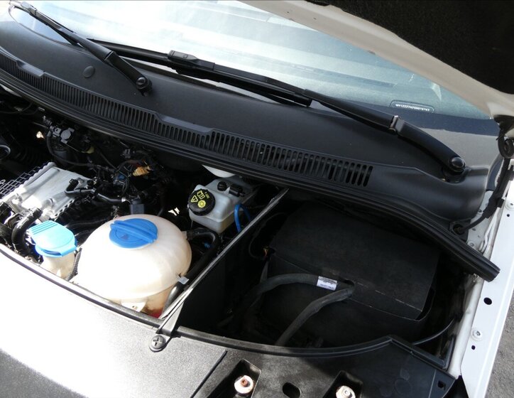 Volkswagen Transporter Skříň 2,0 l 75 kw