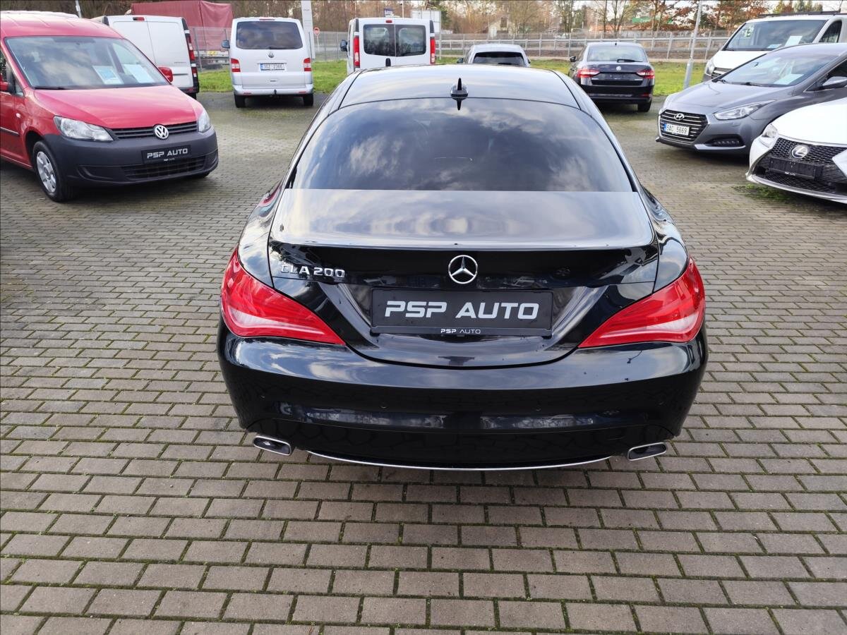 Mercedes-Benz CLA Sedan 1,6 l 115 kw