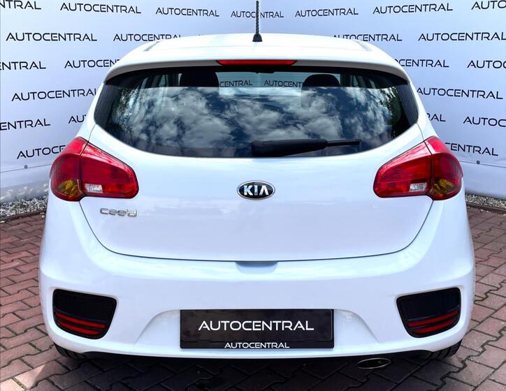 KIA Ceed 5