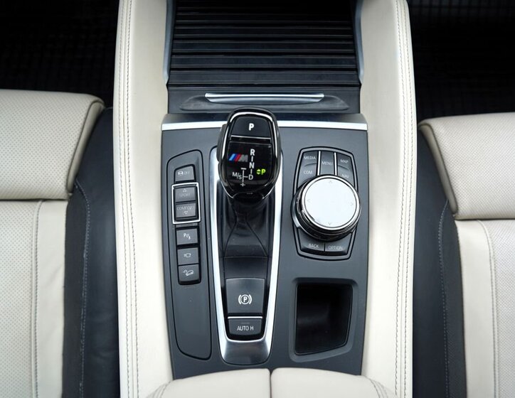 BMW X6 SUV / Terénní 3,0 l 280 kw