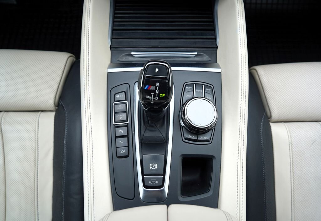 BMW X6 SUV / Terénní 3,0 l 280 kw