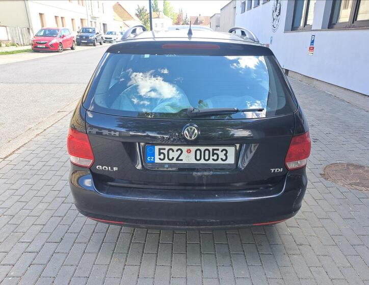 Volkswagen Golf 9
