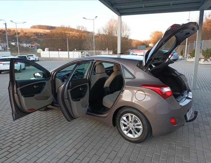 Hyundai i30 Hatchback 1,6 l 88 kw