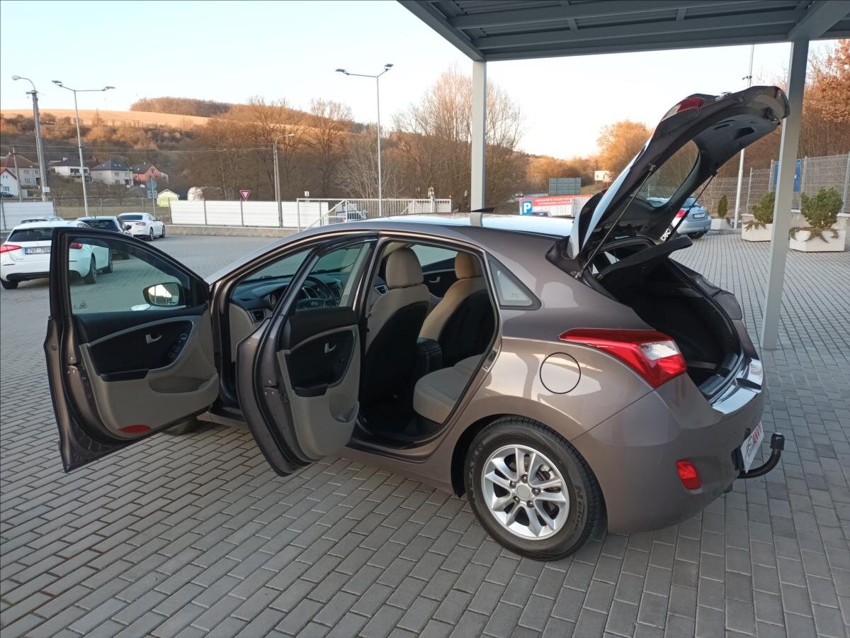 Hyundai i30 Hatchback 1,6 l 88 kw