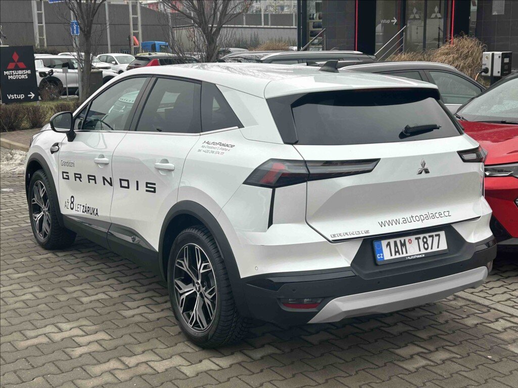 Mitsubishi Grandis SUV 1,3 l 104 kw