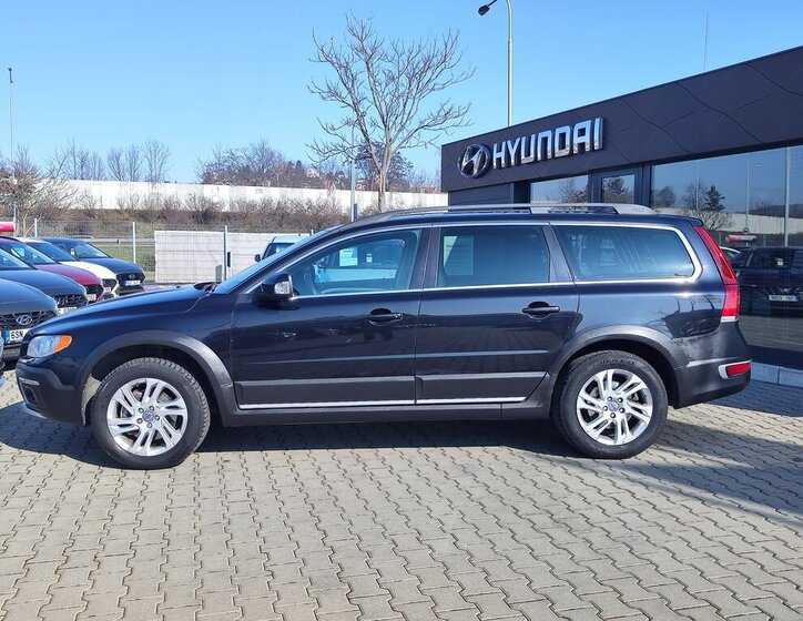 Volvo XC70 Kombi 2,4 l 158 kw