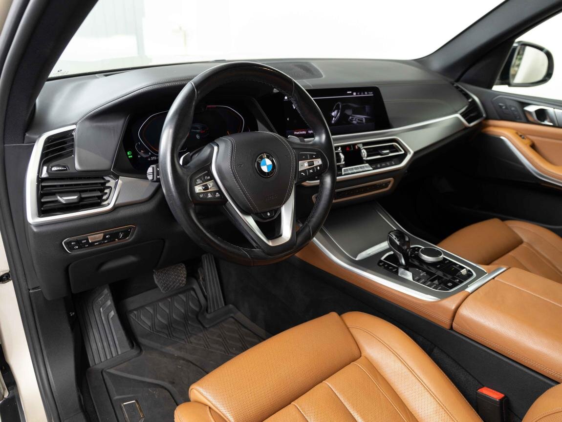 BMW X5 SUV 3,0 l 250 kw