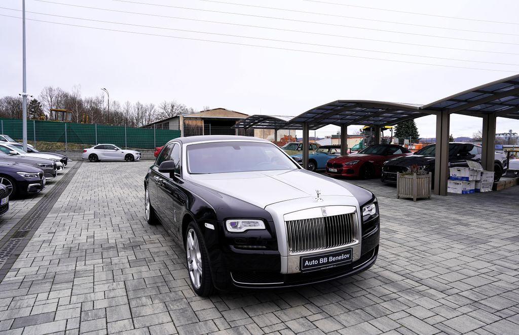 Rolls-Royce Ghost Sedan 6,6 l 420 kw